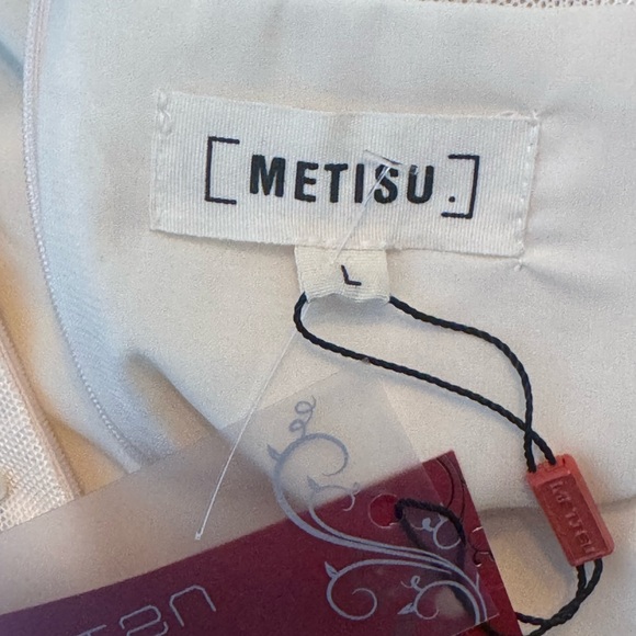 Metisu sheer top beige and gold floral pearl party dress.  Nwt - Picture 13 of 13